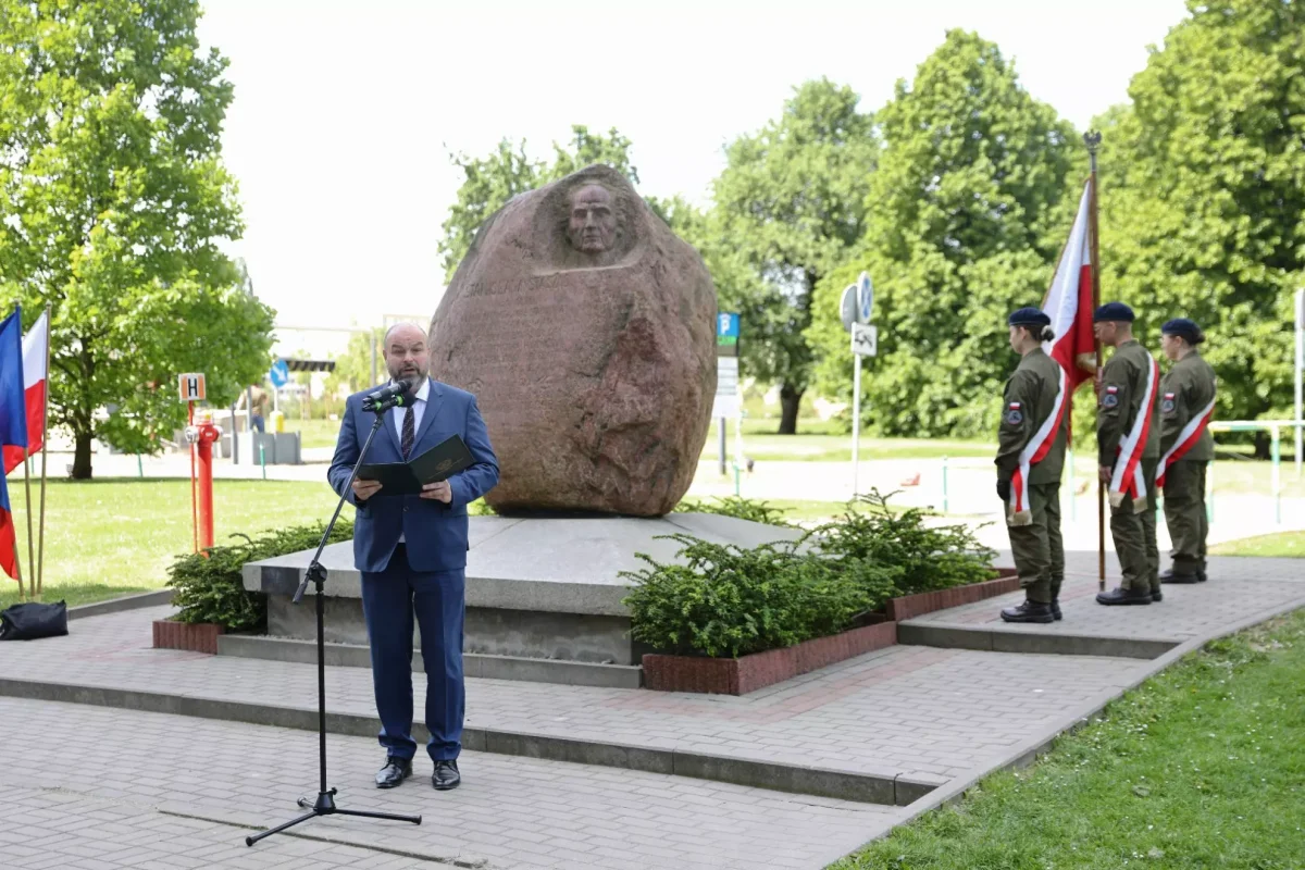 Rektor prof. Michał Zasada przemawiający na uroczystościach staszicowskich